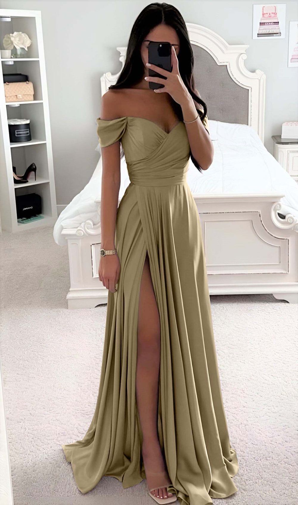 Mujer en vestido largo formal